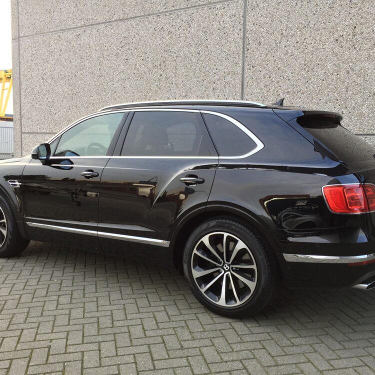 Bentley voorportieren en voorruit FG70.2