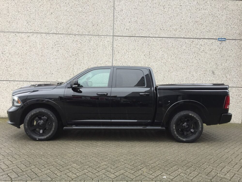 Dodge Ram voorportieren en voorruit FG70 vanaf Bstijl Privacy glass