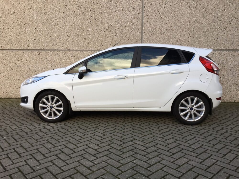 Ford Fiesta Voorportieren FG70 vanaf Bstijl FG20