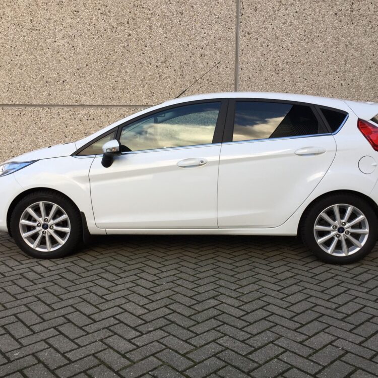Ford Fiesta Voorportieren FG70 vanaf Bstijl FG20