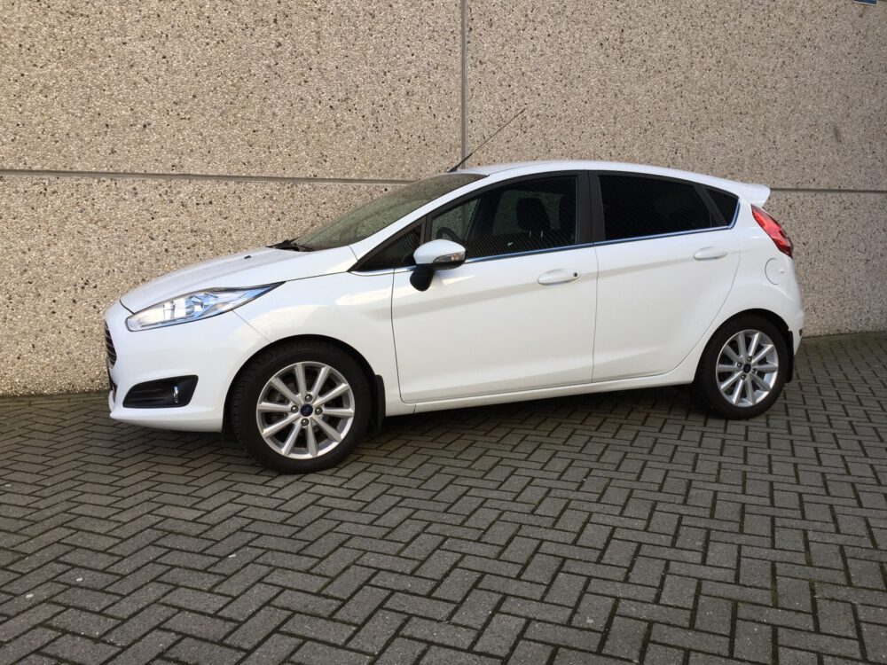 Ford Fiesta Voorportieren FG70 vanaf Bstijl FG20.1