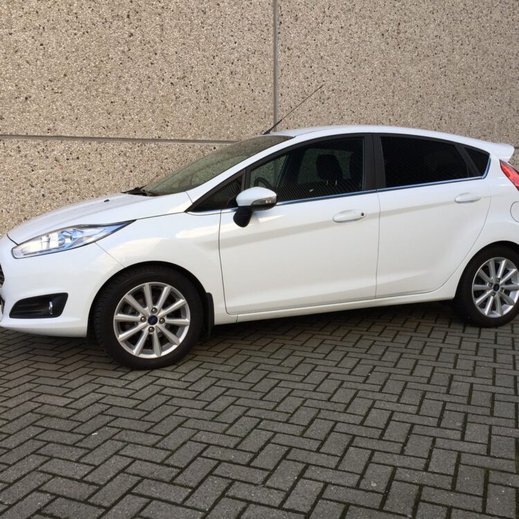 Ford Fiesta Voorportieren FG70 vanaf Bstijl FG20.1