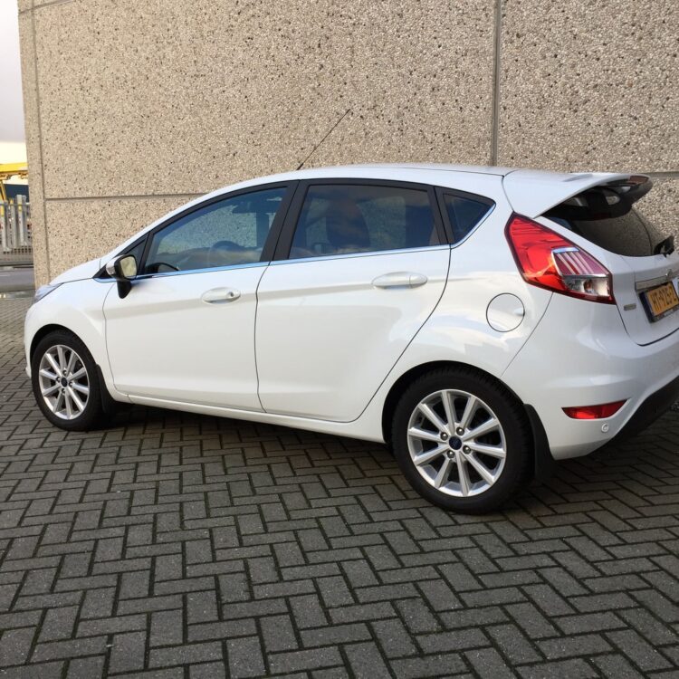 Ford Fiesta Voorportieren FG70 vanaf Bstijl FG20.2