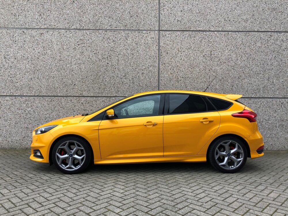 Ford Focus ST vanaf Bstijl FG20