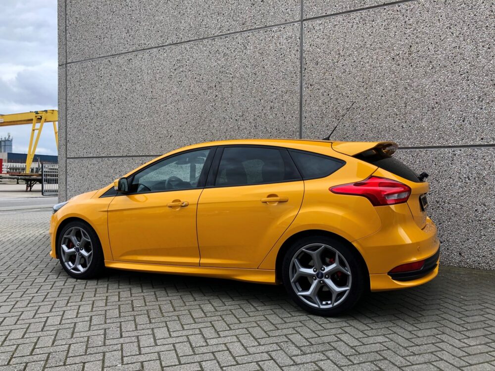Ford Focus ST vanaf Bstijl FG202