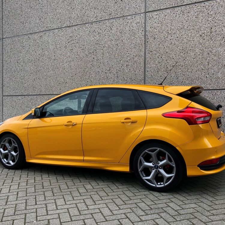 Ford Focus ST vanaf Bstijl FG202
