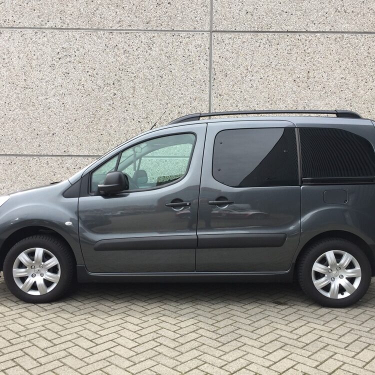 Peugeot partner van de bstijl FG05