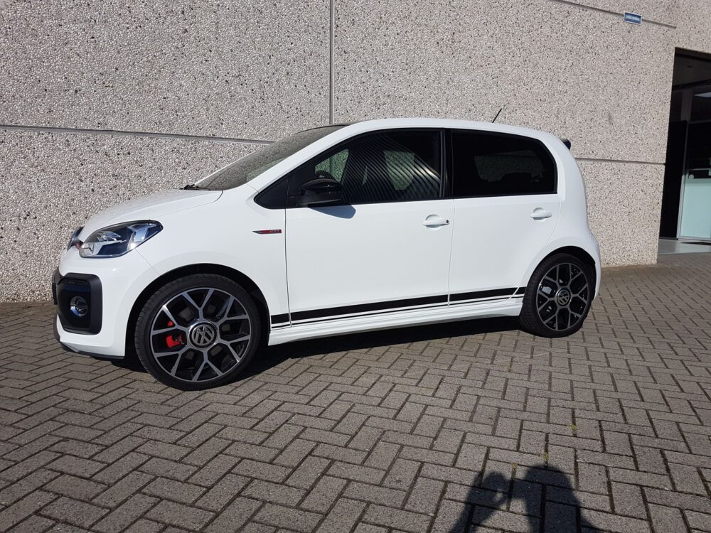 VW Up GTI voorportieren FG70 vanaf Bstijl Privacy Glass.1
