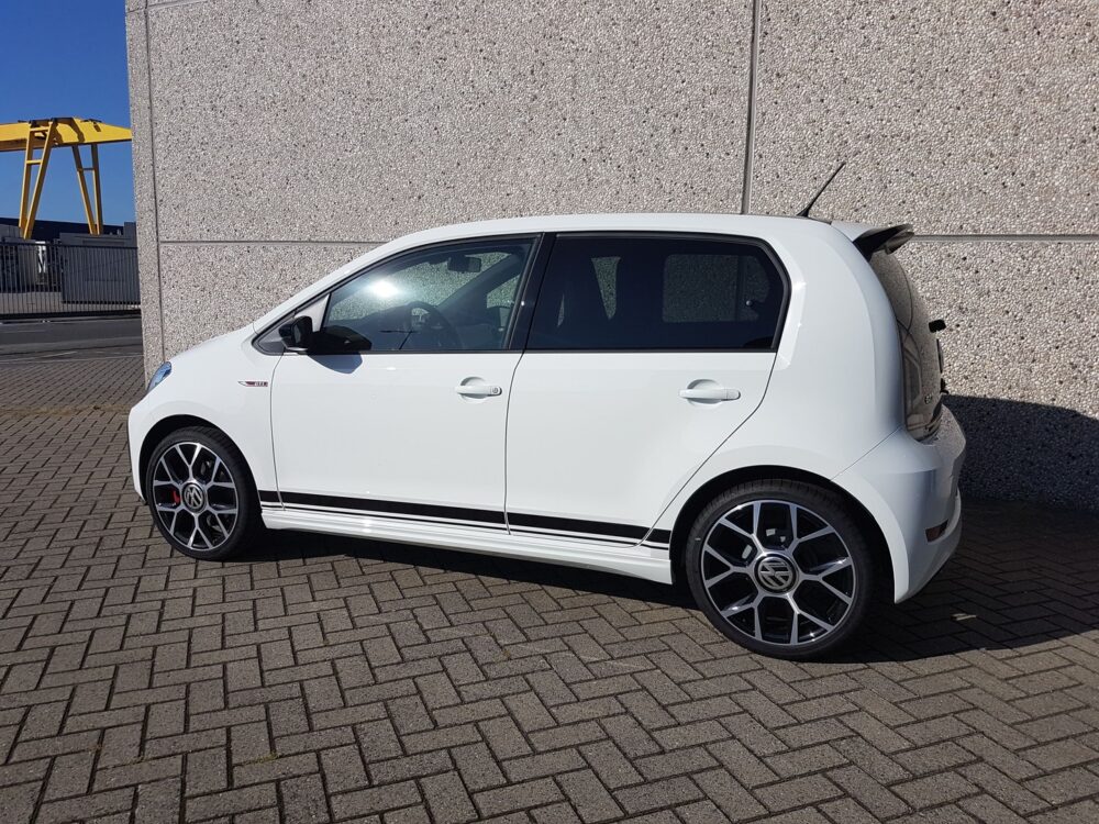 VW Up GTI voorportieren FG70 vanaf Bstijl Privacy Glass.2