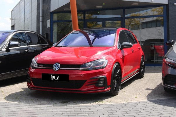 Volkswagen Golf GTI rood - chameleon folie