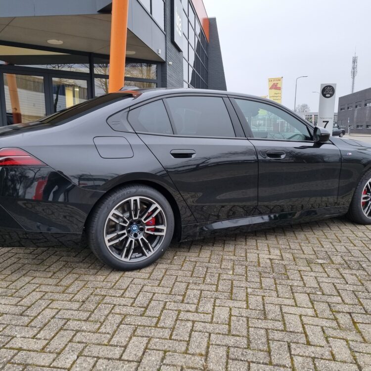 bmw 5 serie sedan bstijl20 vp702