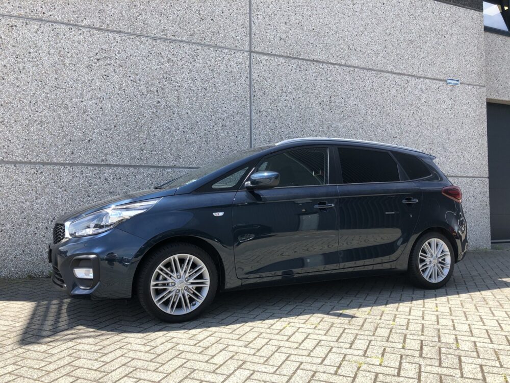 kia carens bstijl05 vp701