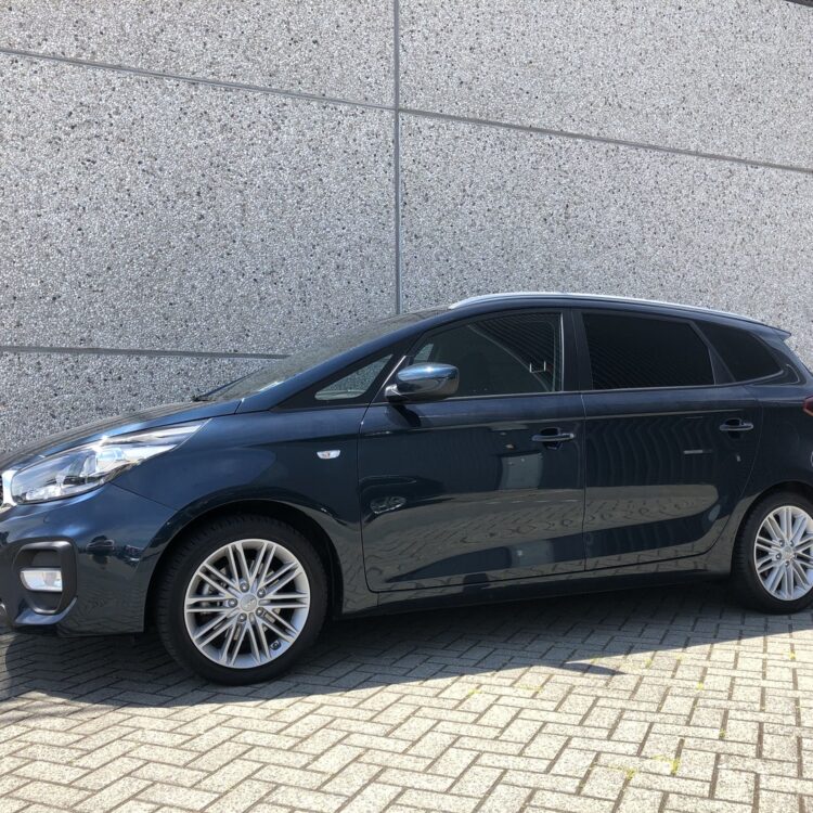 kia carens bstijl05 vp701