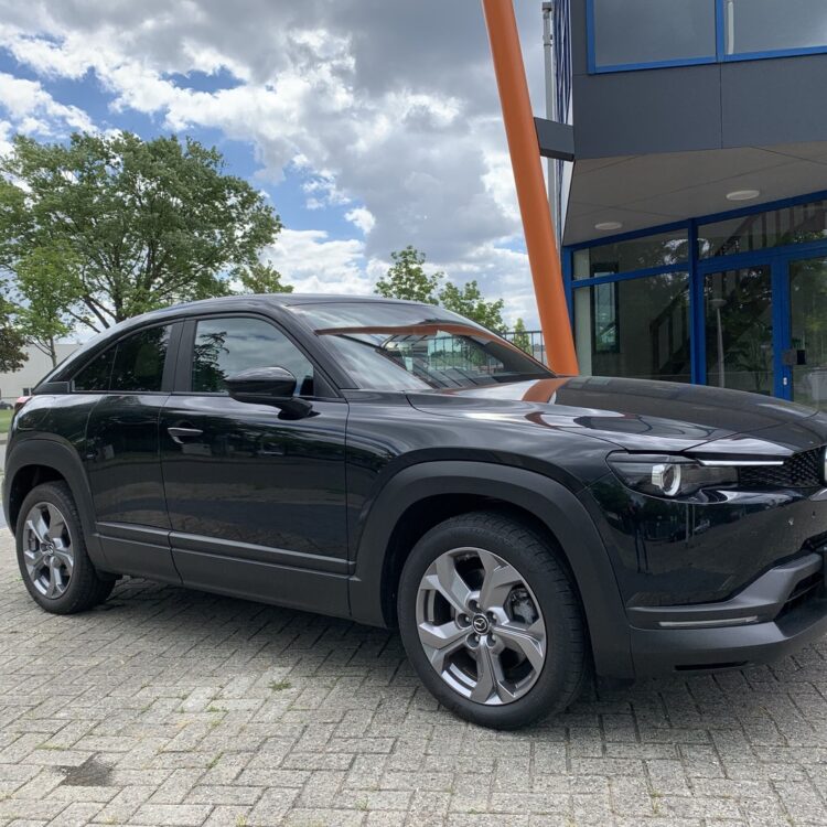 mazda mx30 bstijl201