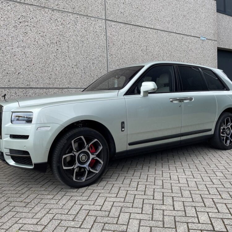 rolls royce cullinan vp+vr701