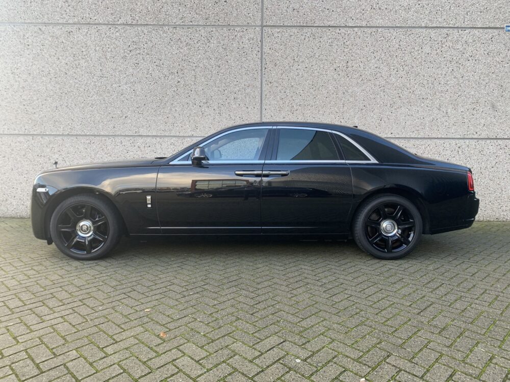 rolls royce ghost vr vp701