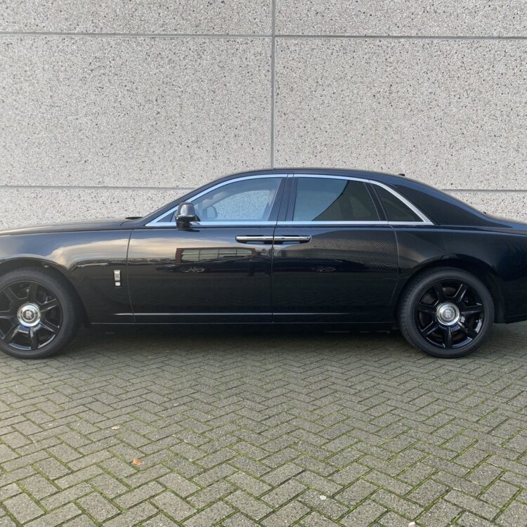 rolls royce ghost vr vp701