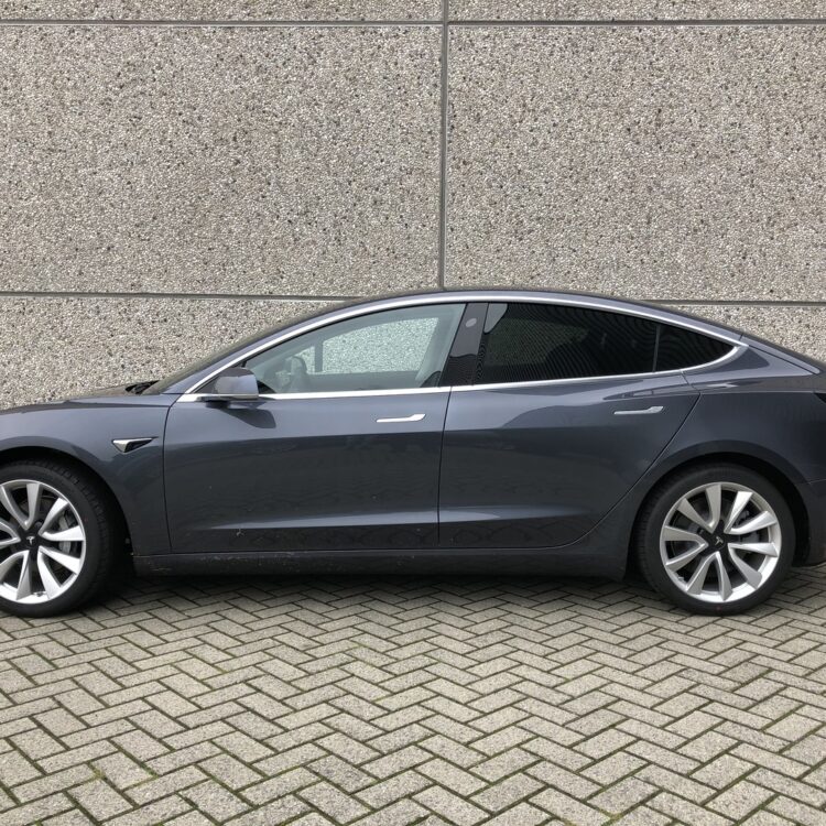 tesla 3 bstijl20