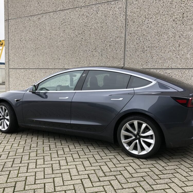 tesla 3 bstijl202