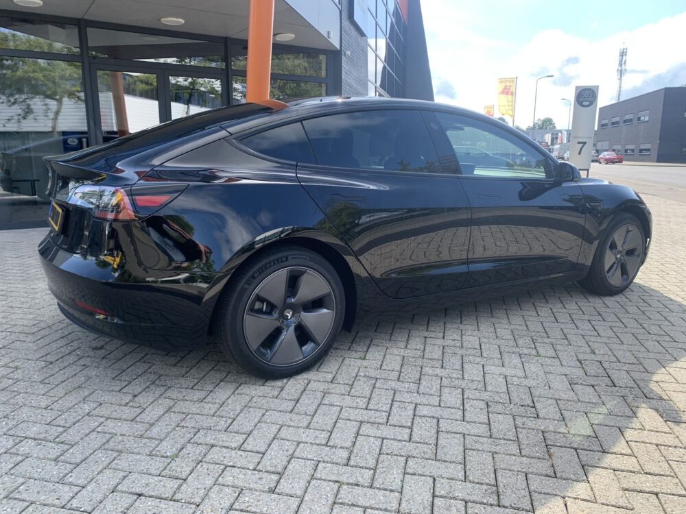 tesla model 3 rondom 20-70 2