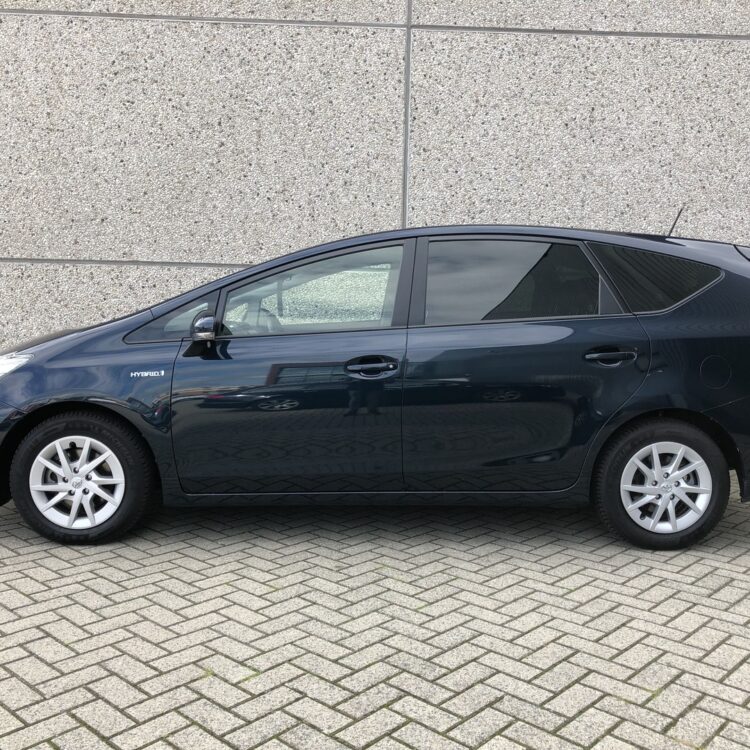 toyota prius wagon bstijl20