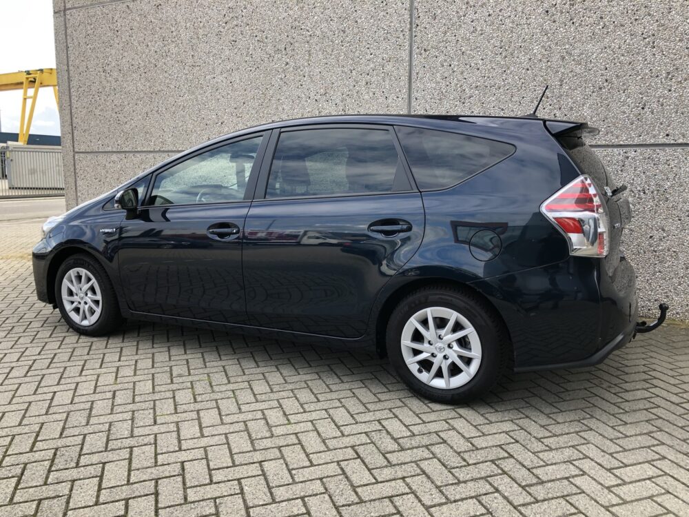 toyota prius wagon bstijl202