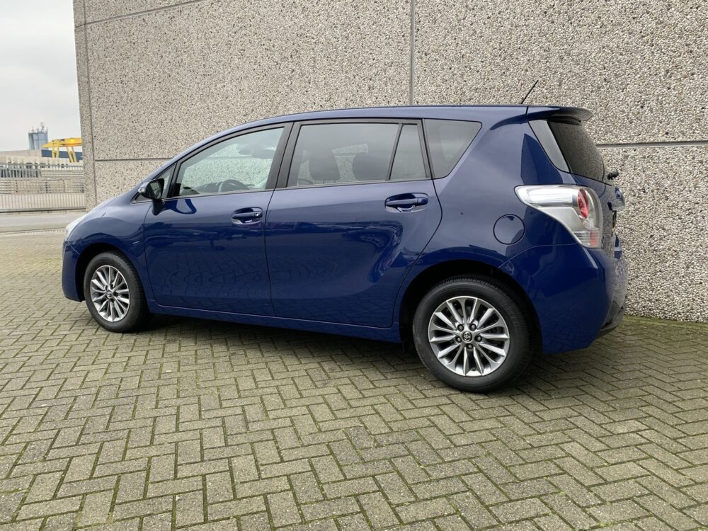 toyota verso bstijl202