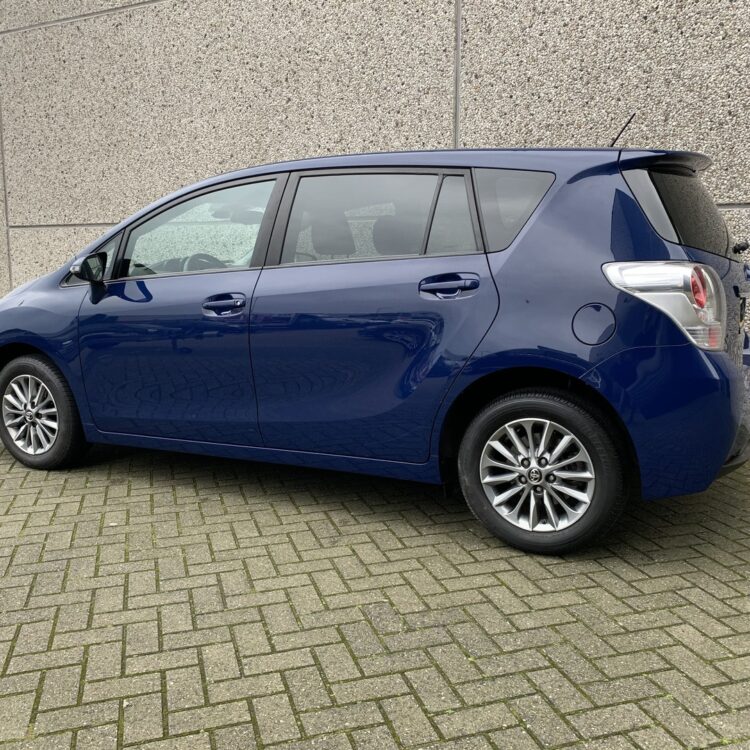 toyota verso bstijl202